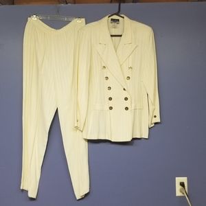 1980 Suzannah James Ladies CEO Business Suit